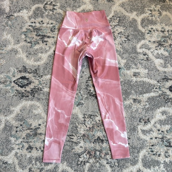 Buffbunny Rebel Leggings in Rose Quartz - Picture 7 of 11